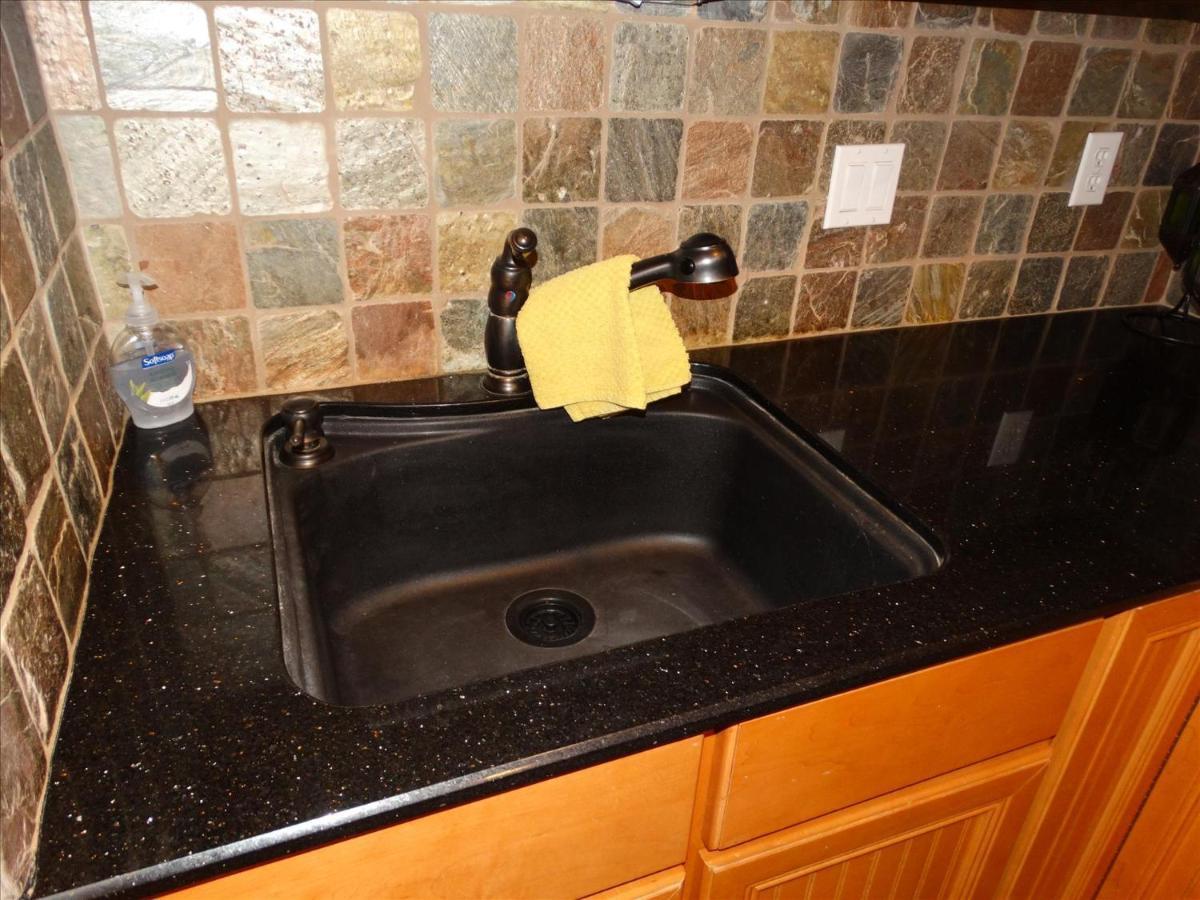 Quiet Vista Del Mar 2 Bedroom Condo Beachfront Property Cocoa Beach Exterior foto